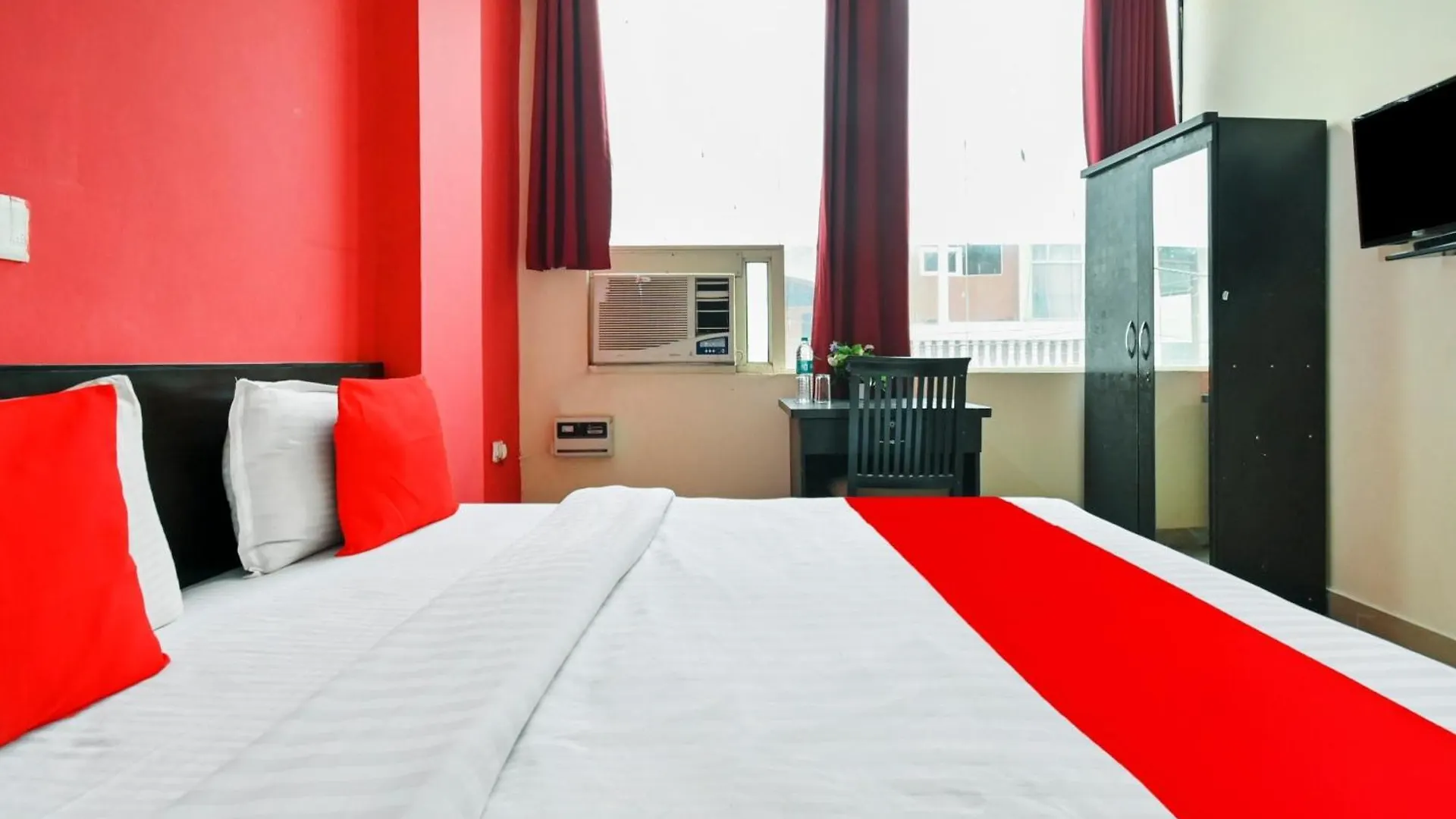 Hotel O Diamond Deluxe New Delhi India