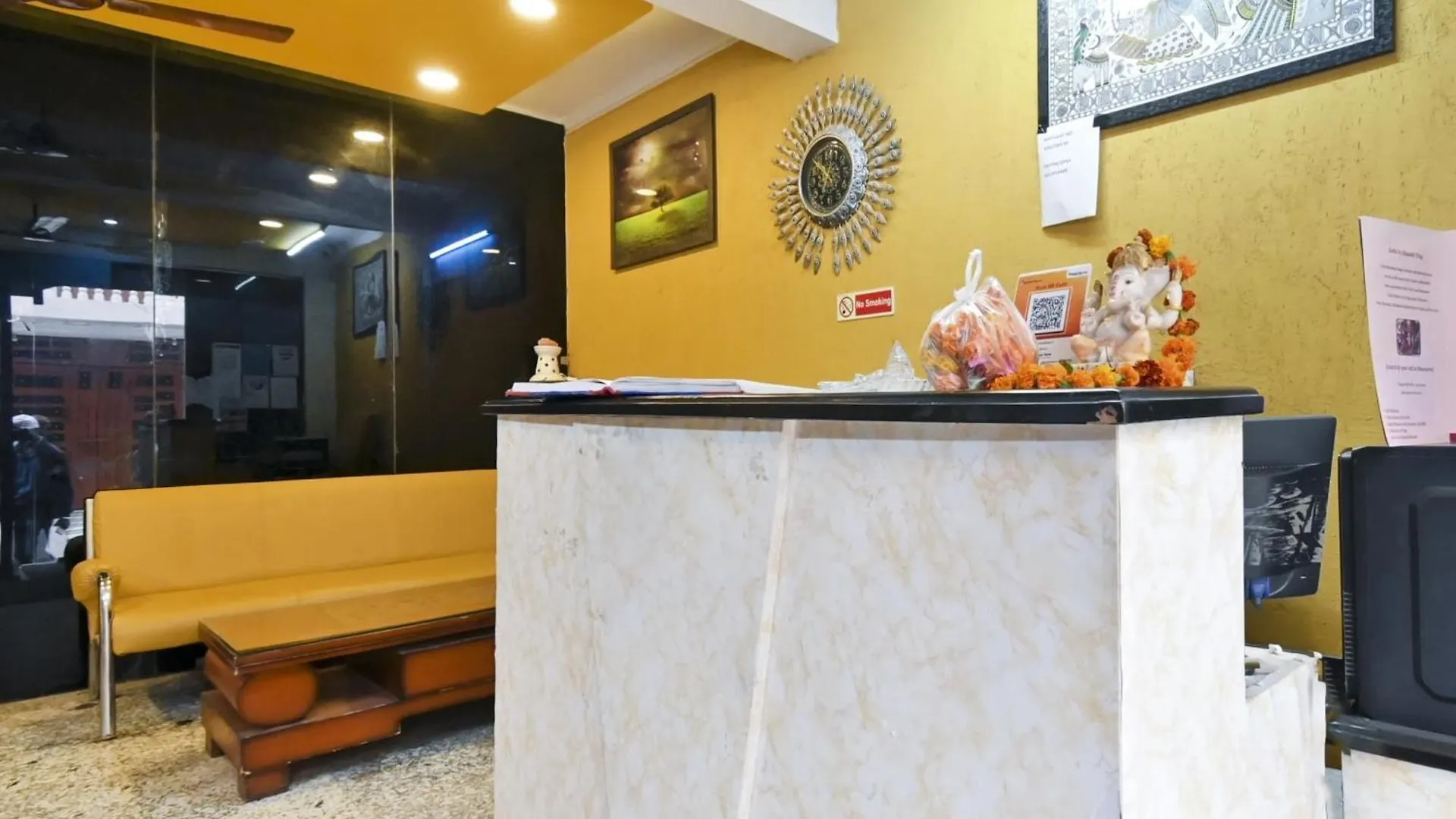 Hotel O Diamond Deluxe New Delhi