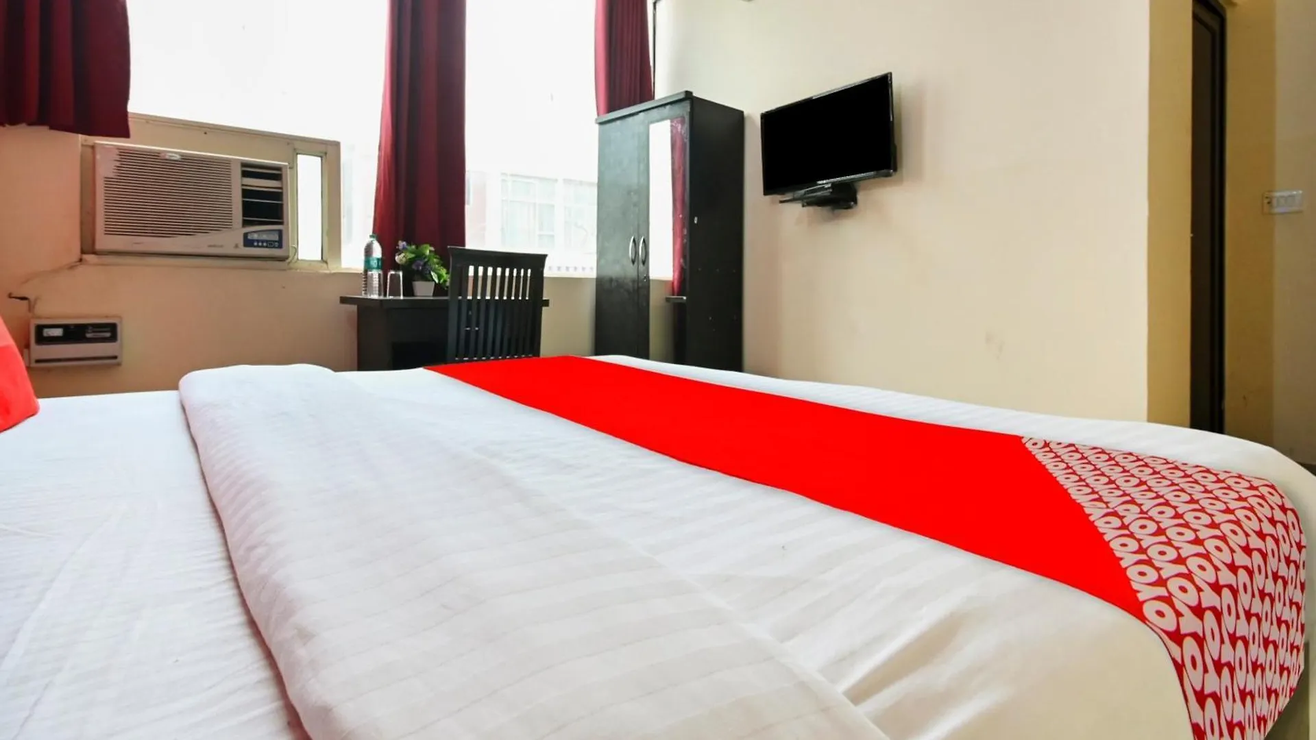 Hotel O Diamond Deluxe New Delhi